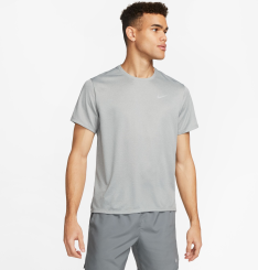 Nike Herren Miler UV-Kurzarmoberteil 