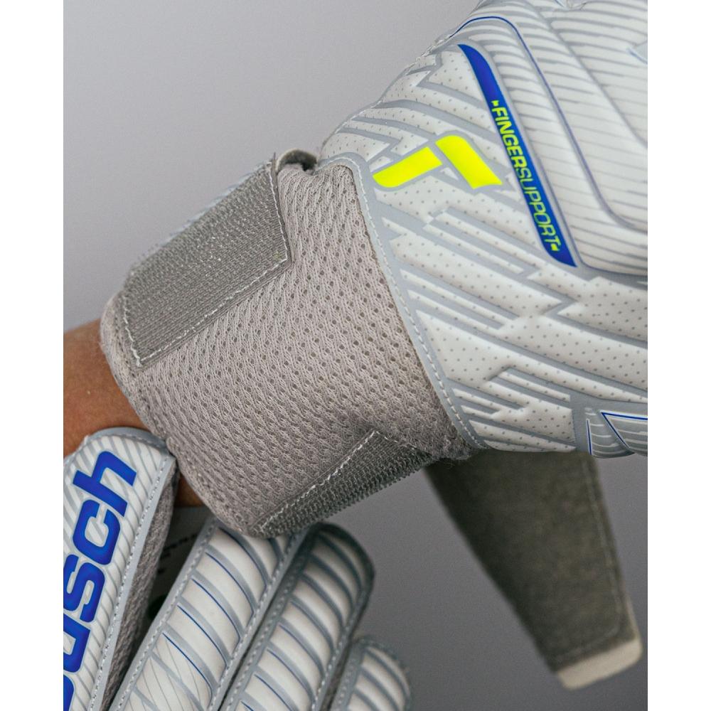 Reusch Attrakt Grip Finger Support Torwarthandschuhe Junior 4,5