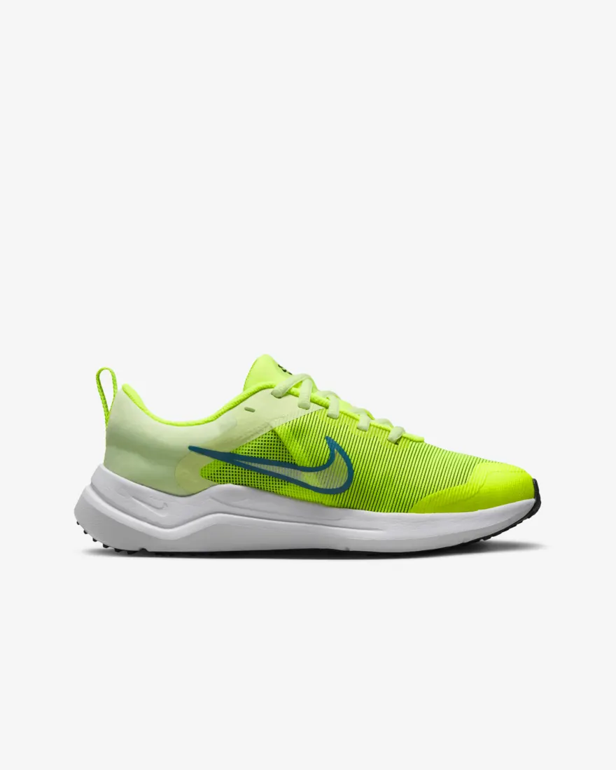 Sport Forster NIKE Downshifter 12 Kinder Sneaker